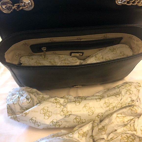 Guess fruit punch crossbody - Picture 6 of 8